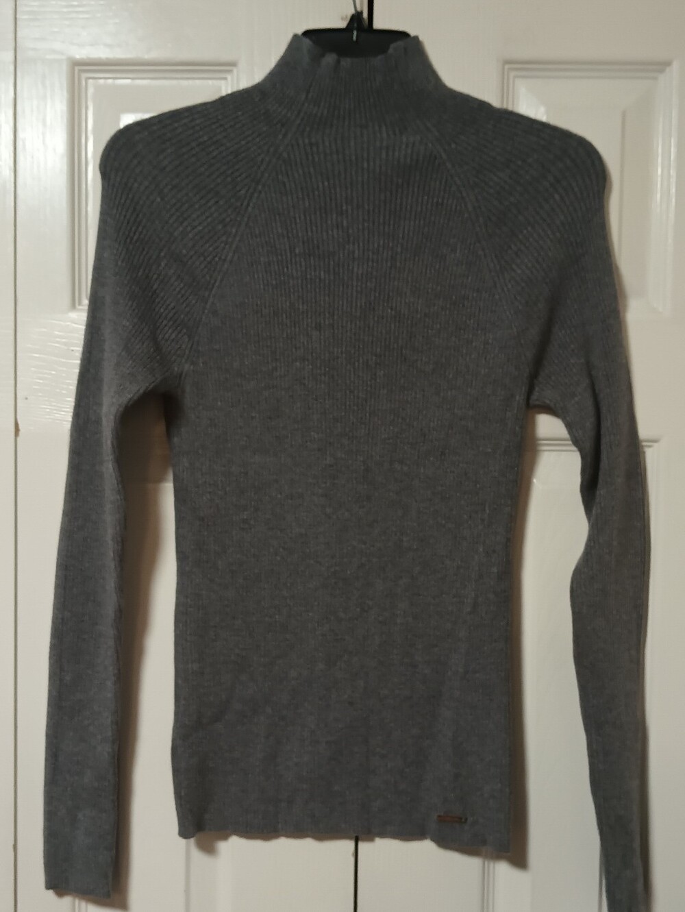 T Tahari Ribbed Mock-Neck Sweater In Dovetail Gray